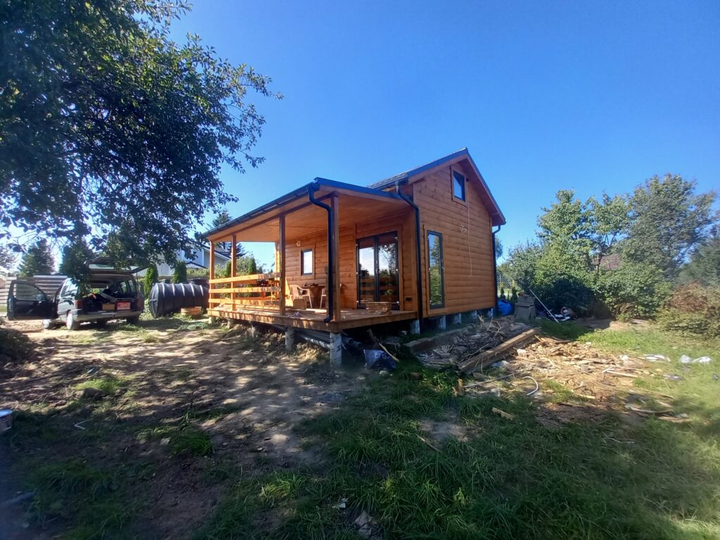 gotowy drewniany domek