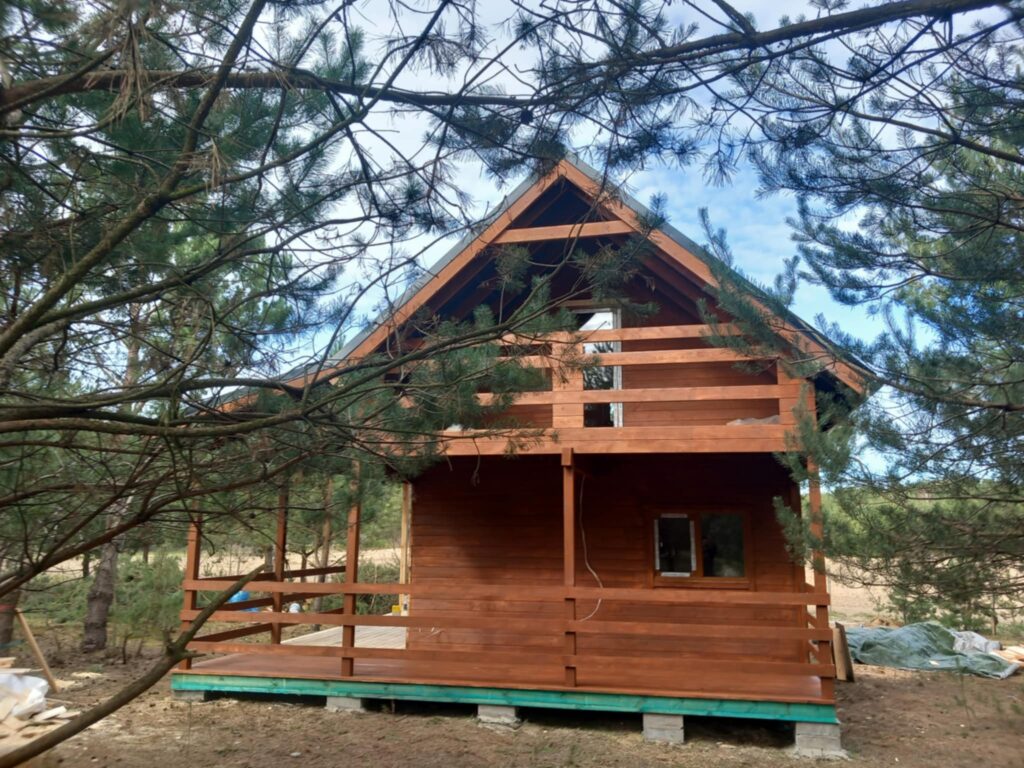 wykończenie drewnianego domku